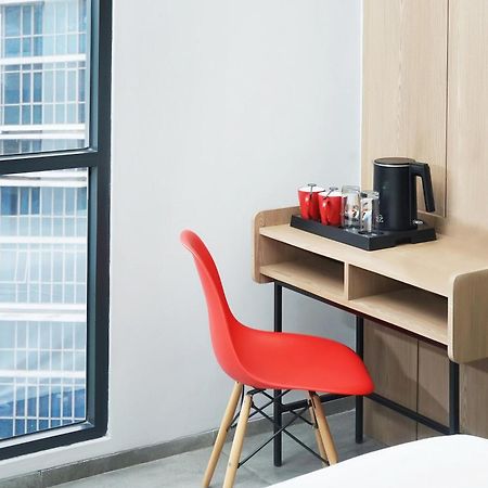 Neo Hotel Puri Indah Jakarta Exteriér fotografie