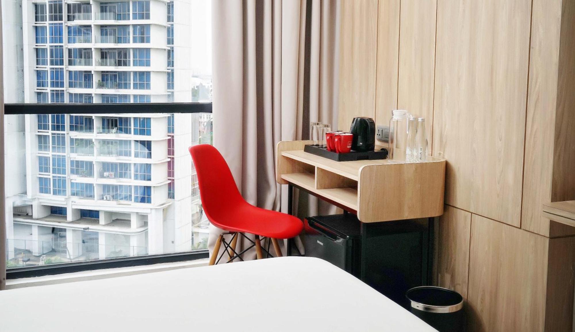 Neo Hotel Puri Indah Jakarta Exteriér fotografie